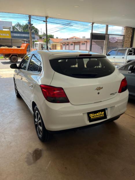 CHEVROLET Onix Hatch 1.4 4P FLEX LTZ AUTOM�TICO, Foto 3