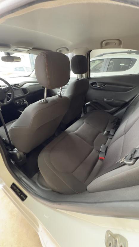 CHEVROLET Onix Hatch 1.4 4P FLEX LTZ AUTOM�TICO, Foto 6