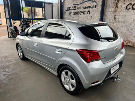 CHEVROLET Onix Hatch 1.4 4P FLEX LT, Foto 4