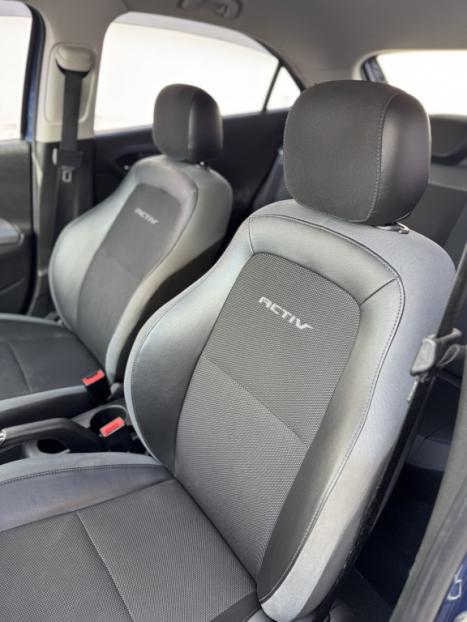 CHEVROLET Onix Hatch 1.4 4P FLEX ACTIV AUTOM�TICO, Foto 8