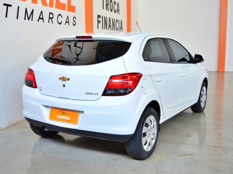 CHEVROLET Onix Hatch 1.4 4P FLEX LT, Foto 4
