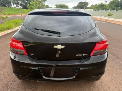 CHEVROLET Onix Hatch 1.4 4P FLEX LTZ, Foto 16