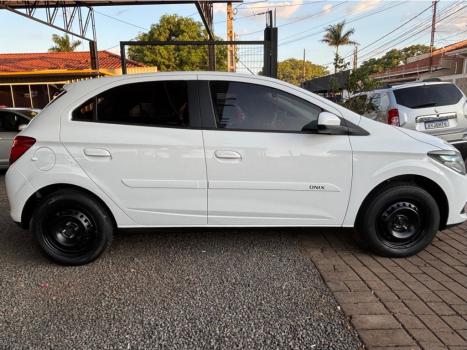CHEVROLET Onix Hatch 1.0 4P FLEX LT, Foto 4