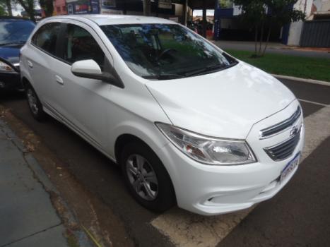 CHEVROLET Onix Hatch 1.0 4P FLEX LT, Foto 2