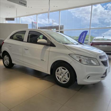 CHEVROLET Onix Hatch 1.0 4P FLEX JOY, Foto 1