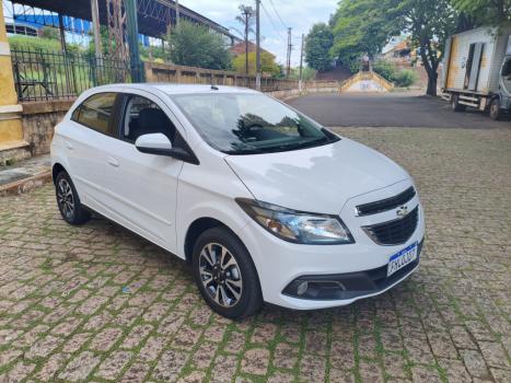 CHEVROLET Onix Hatch 1.4 4P FLEX LTZ, Foto 3