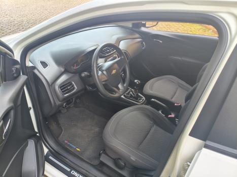 CHEVROLET Onix Hatch 1.4 4P FLEX LTZ, Foto 8