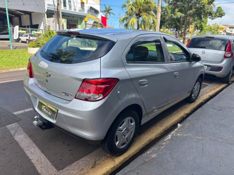 CHEVROLET Onix Hatch 1.0 4P FLEX LT, Foto 2