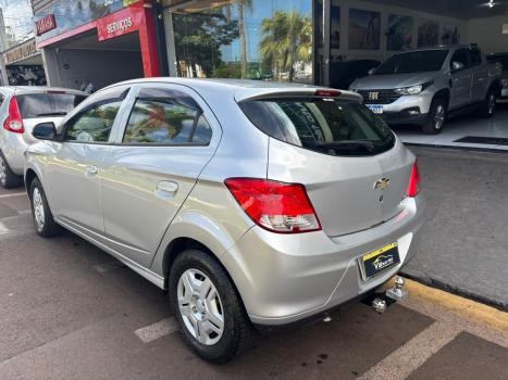 CHEVROLET Onix Hatch 1.0 4P FLEX LT, Foto 6