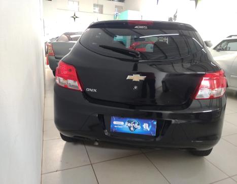 CHEVROLET Onix Hatch , Foto 7