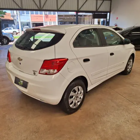 CHEVROLET Onix Hatch 1.0 4P FLEX LS, Foto 4