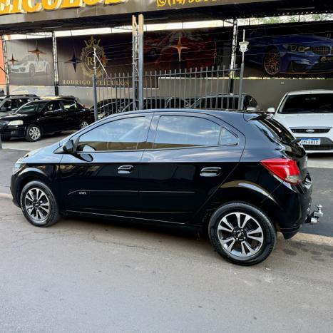 CHEVROLET Onix Hatch 1.4 4P FLEX LTZ, Foto 4