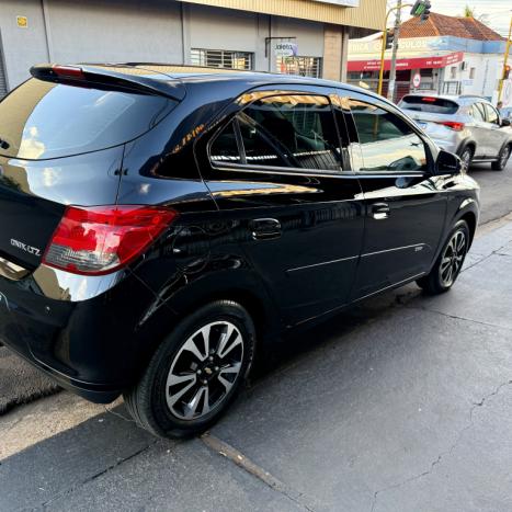 CHEVROLET Onix Hatch 1.4 4P FLEX LTZ, Foto 5
