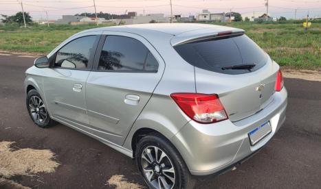 CHEVROLET Onix Hatch 1.0 4P FLEX LT, Foto 4