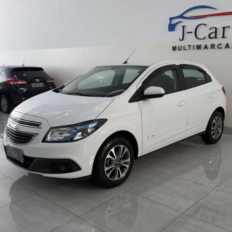 CHEVROLET Onix Hatch 1.4 4P FLEX LT, Foto 3