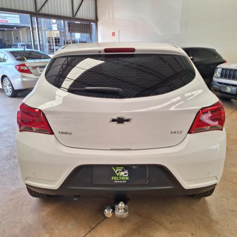 CHEVROLET Onix Hatch 1.4 4P FLEX LT, Foto 5