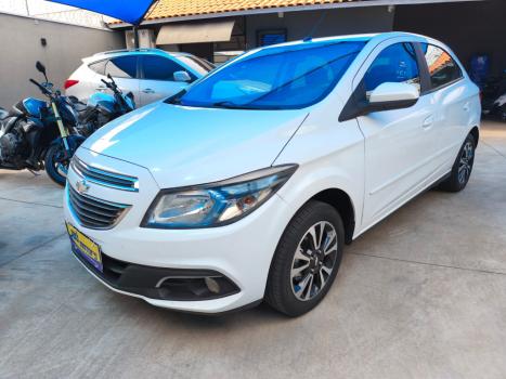 CHEVROLET Onix Hatch 1.4 4P FLEX LTZ, Foto 2