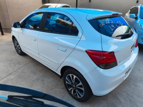CHEVROLET Onix Hatch 1.4 4P FLEX LTZ, Foto 3