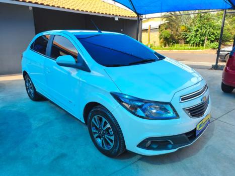 CHEVROLET Onix Hatch 1.4 4P FLEX LTZ, Foto 3
