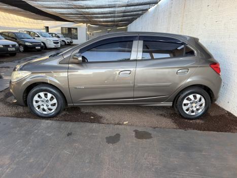 CHEVROLET Onix Hatch 1.0 12V 4P FLEX LT, Foto 2