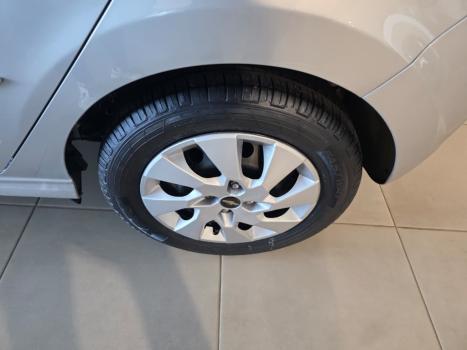 CHEVROLET Onix Hatch 1.4 4P FLEX LT, Foto 12