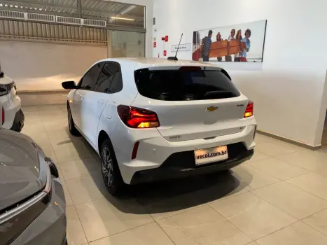 CHEVROLET Onix Hatch 1.0 12V 4P FLEX LT TURBO, Foto 11