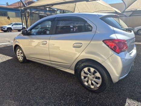 CHEVROLET Onix Hatch 1.0 4P FLEX LT, Foto 4