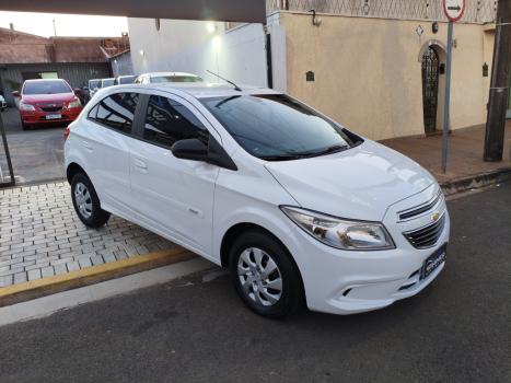 CHEVROLET Onix Hatch 1.0 4P FLEX LT, Foto 3