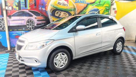 CHEVROLET Onix Hatch 1.0 4P FLEX LT, Foto 1