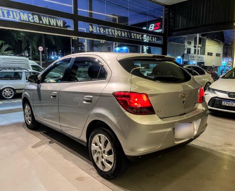 CHEVROLET Onix Hatch 1.4 4P FLEX LT, Foto 7