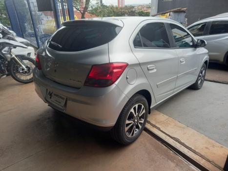 CHEVROLET Onix Hatch 1.4 4P FLEX LTZ, Foto 4