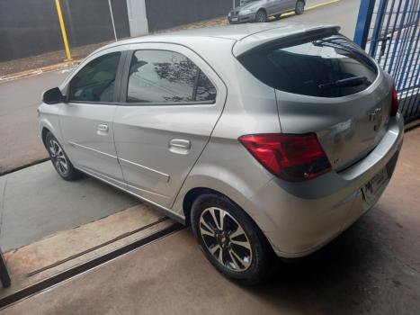 CHEVROLET Onix Hatch 1.4 4P FLEX LTZ, Foto 5