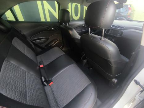 CHEVROLET Onix Hatch 1.4 4P FLEX LTZ, Foto 4