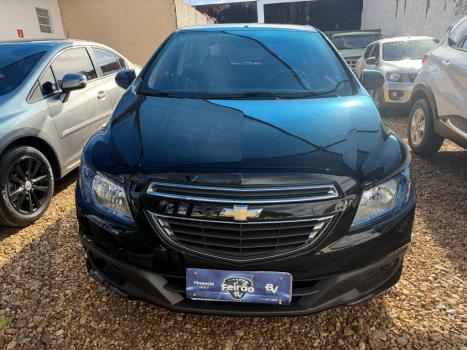 CHEVROLET Onix Hatch 1.4 4P FLEX LT, Foto 2