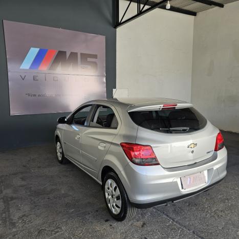CHEVROLET Onix Hatch 1.4 4P FLEX LT AUTOM�TICO, Foto 4