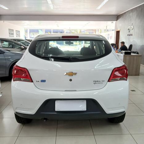 CHEVROLET Onix Hatch 1.4 4P FLEX LT, Foto 3