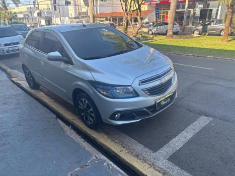 CHEVROLET Onix Hatch 1.4 4P FLEX LTZ, Foto 1