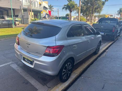 CHEVROLET Onix Hatch 1.4 4P FLEX LTZ, Foto 2