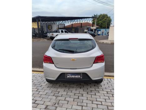 CHEVROLET Onix Hatch 1.4 4P FLEX LT, Foto 5