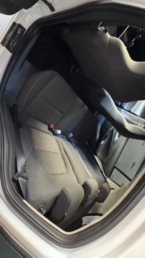 CHEVROLET Onix Hatch 1.0 12V 4P FLEX LTZ TURBO, Foto 14
