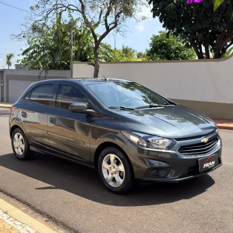 CHEVROLET Onix Hatch 1.4 4P FLEX LT, Foto 3