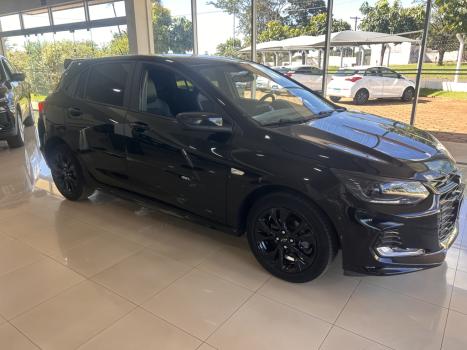 CHEVROLET Onix Hatch 1.0 12V 4P FLEX RS TURBO AUTOM�TICO, Foto 3