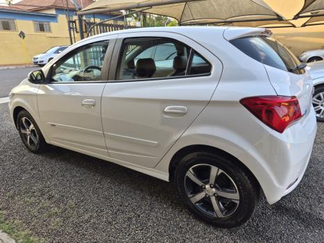 CHEVROLET Onix Hatch 1.4 4P FLEX LTZ, Foto 4