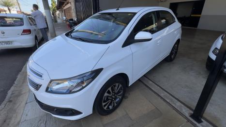 CHEVROLET Onix Hatch 1.4 4P FLEX LTZ, Foto 3