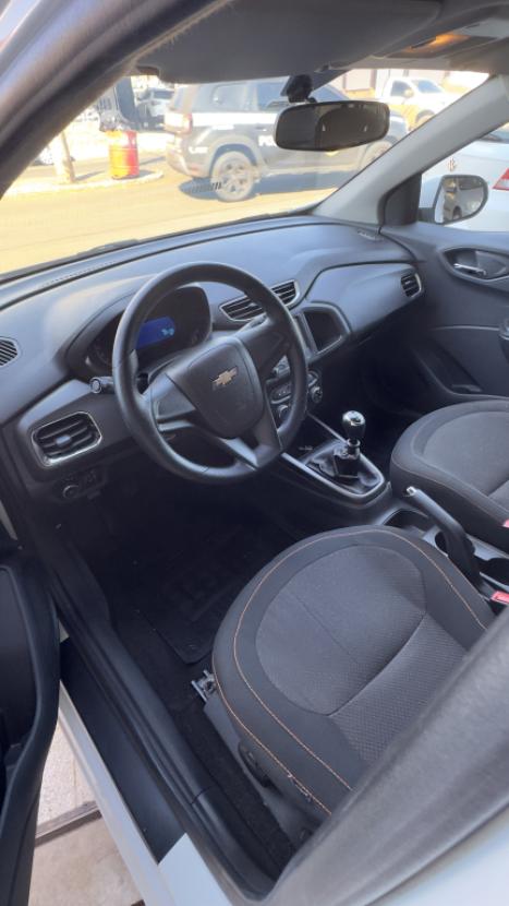 CHEVROLET Onix Hatch 1.4 4P FLEX LTZ, Foto 5