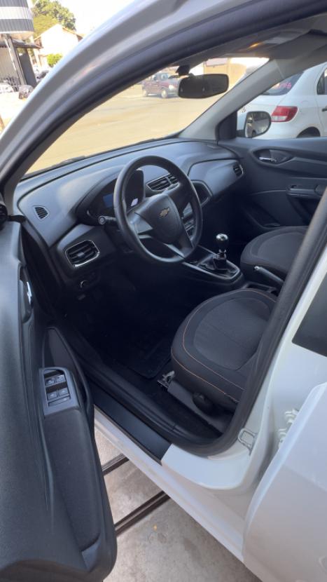 CHEVROLET Onix Hatch 1.4 4P FLEX LTZ, Foto 6