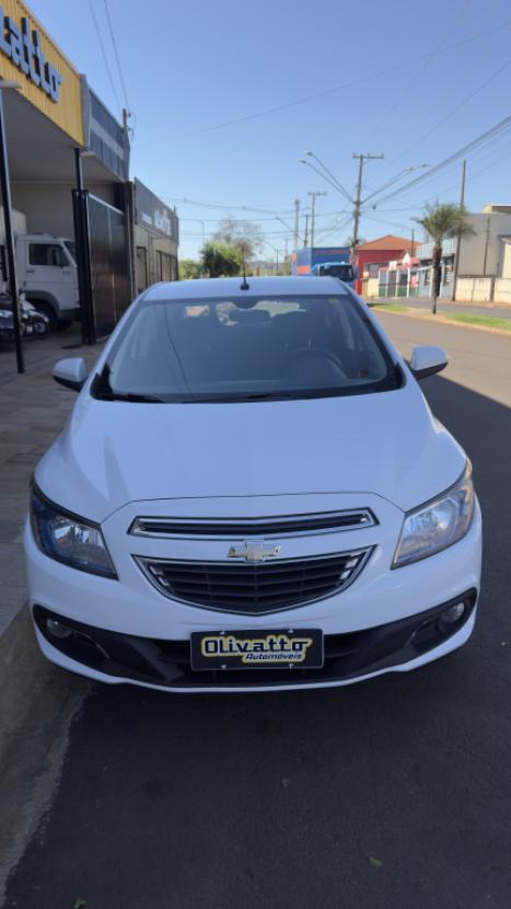 CHEVROLET Onix Hatch 1.4 4P FLEX LTZ, Foto 2
