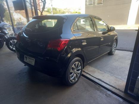 CHEVROLET Onix Hatch 1.0 4P FLEX JOY BLACK, Foto 4