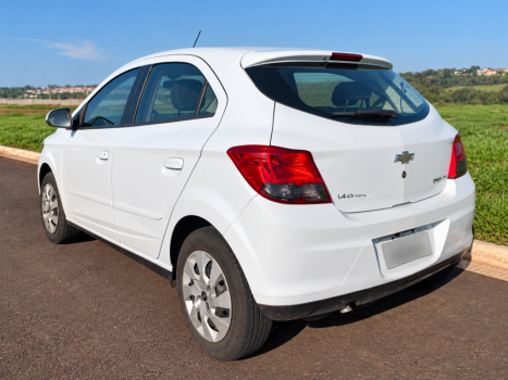 CHEVROLET Onix Hatch 1.4 4P FLEX LT, Foto 7