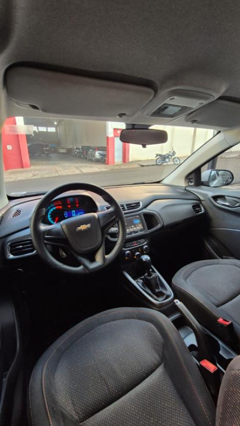 CHEVROLET Onix Hatch 1.4 4P FLEX LT, Foto 5